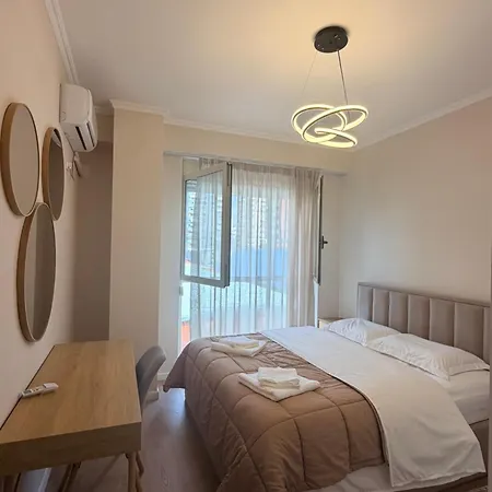 Luxury Near Complex Delijorgji * 地拉那