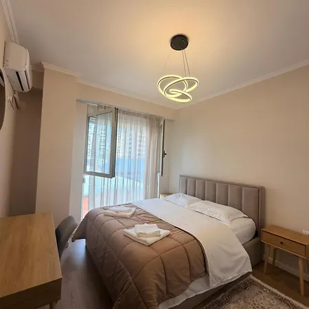 Prayla Luxury At Poligoni 公寓 地拉那