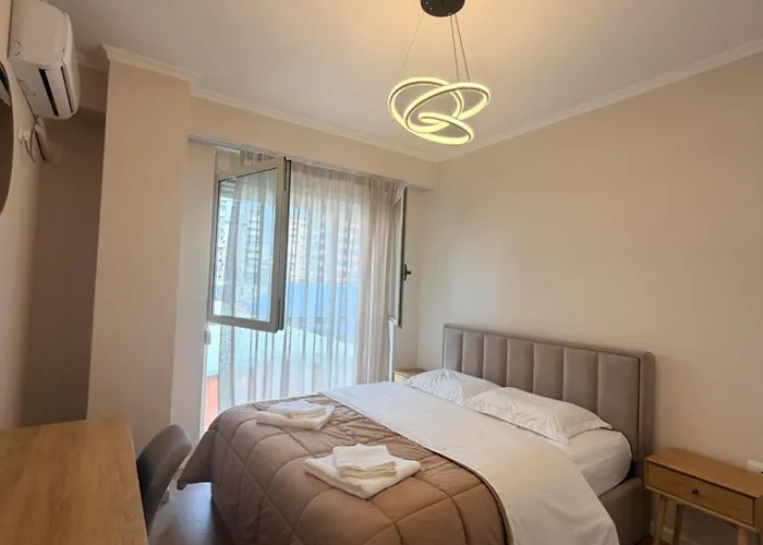 Prayla Luxury At Poligoni 公寓 地拉那