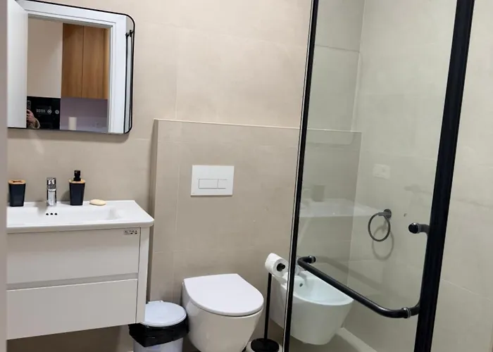 Prayla Luxury At Poligoni 公寓 地拉那